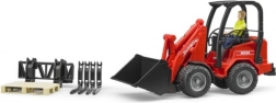 Červený nakladač Bruder Schäffer 2034 s figúrkou a príslušenstvom