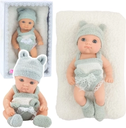 Látková bábika bábätko s kúskom deky, sivo-biele oblečenie, čiapočka, 18 cm