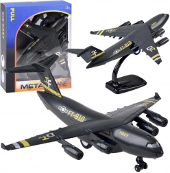 Vojenské transportné lietadlo s efektmi