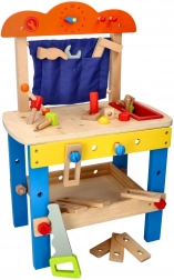 Drevená dielňa pre malých kutilov s náradím