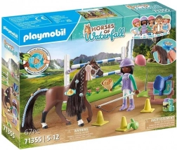Playmobil Horses Waterfall: Zoe a Blaze s prekážkami 71355