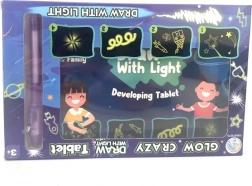 Kresliaca tabuľka svietiaca v tme pre deti