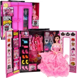 Šatní skriňa s bábikou