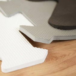 bieco penová hracia podložka abeceda black & white, 26 ks