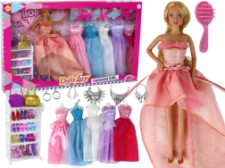 Bábika s dlhými blond vlasmi a príslušenstvom