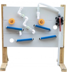 Drevená sada na vodné ihrisko Classic World Edu stojan + vodné a pieskové príslušenstvo