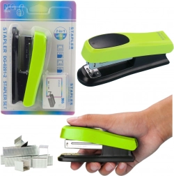 Zelená kancelárska zošívačka na 30 listov so sadou zošívačiek