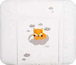 Mäkká prebaľovacia podložka NEW BABY Líška 85 × 70 cm biela