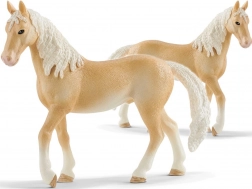Schleich figúrka žrebec achaťtekinský v sérii Horse Club