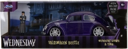 Kovový model Wednesday – Volkswagen Beetle 1:24 s figúrkou