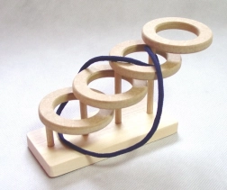 Hlavolam Olympia drevený