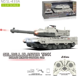 Diaľkovo ovládaný biely tank so streľbou gélovými guľôčkami