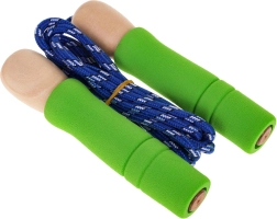 Detská skákacia pomôcka s drevenými rukoväťami a gumovými koncovkami