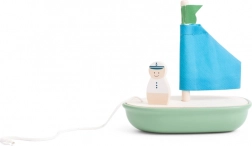 Drevená plachetnica pre deti s kapitánom