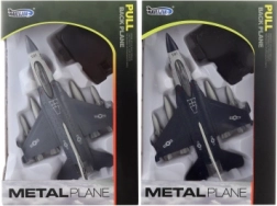 Kovové lietadlo so spätným chodom na batérie