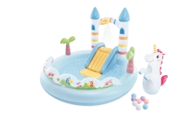 Nafukovacie herné centrum Jednorožcí hrad so šmýkačkou a vodnou sprškou