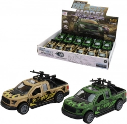 Auto s kovovou konštrukciou a spätným chodom