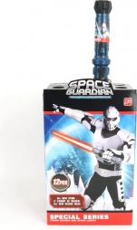 Svietiaci meč so svetelnými a zvukovými efektmi