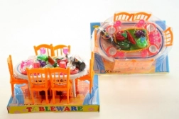 Stolček s jedlom pre bábiky so stoličkami a riadom