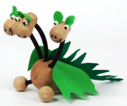 gerlich drevená bábka trojhlavý drak