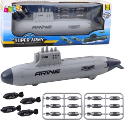 Sivá ponorka s torpédami a mechanizmom 28 cm