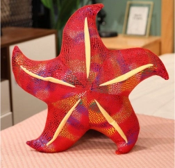 Plyšová hviezdica červený vankúš 45 cm