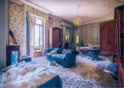 Puzzle Ravensburger Stratené miesta: magická izba – 1000 dielikov