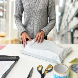 Biele polyetylénové poštové obálky A3 310 × 420 mm, balenie 50 ks