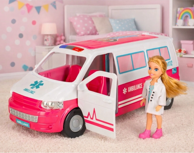 Realistická hra s bábikou lekárkou