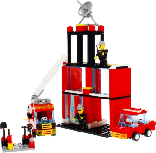 Viacposchodová stanica plná detailov