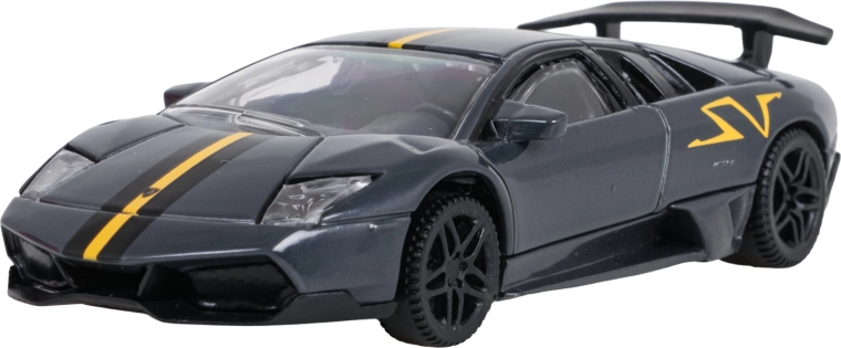 Kovová karoséria a gumové kolesá