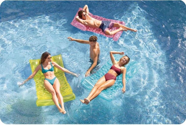 Ideálne k bazénu aj na pláž