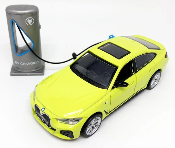 Kovový model BMW I4 M50 v mierke 1:34