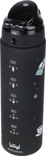 Praktický objem 700 ml a prehľad o pití