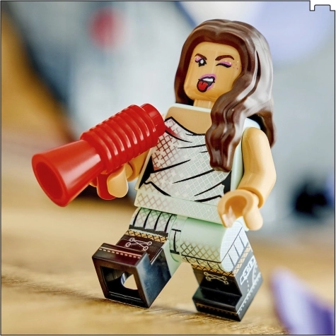 Minifigúrka Olivie Rodrigo s doplnkami