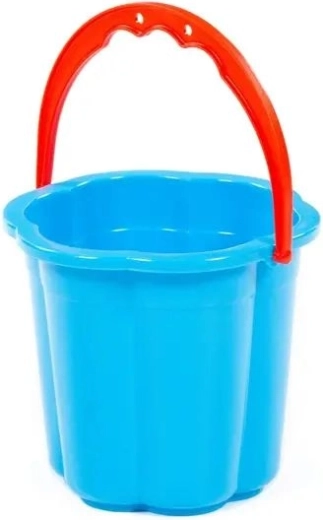 Hravý kvetinový tvar