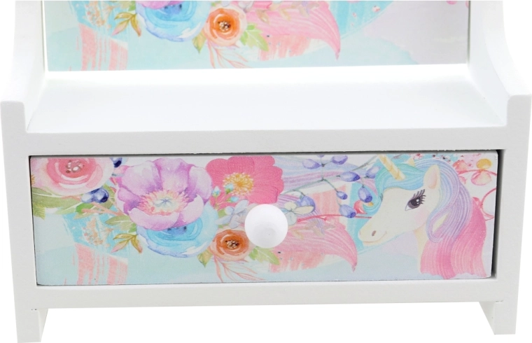 Praktický šuflík na poklady