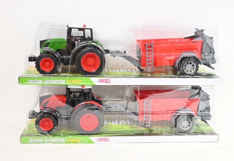 Traktor s poľnohospodárskym strojom