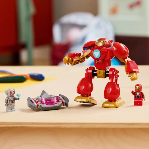 Ultron a jeho lietajúci stroj na napínavé bitky