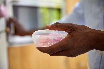 Cestovné puzdro so sterilizáciou za 3 minúty