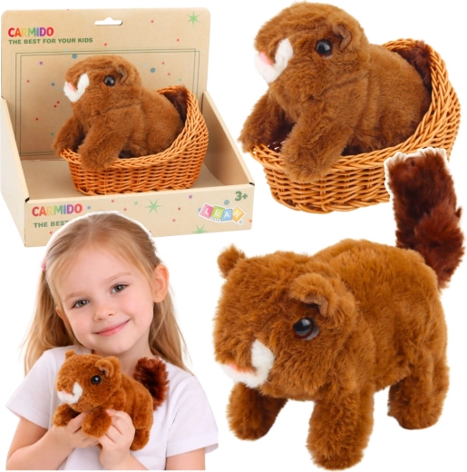 Interaktívna plyšová veverička v košíku – chodí a vydáva zvuky, hnedá