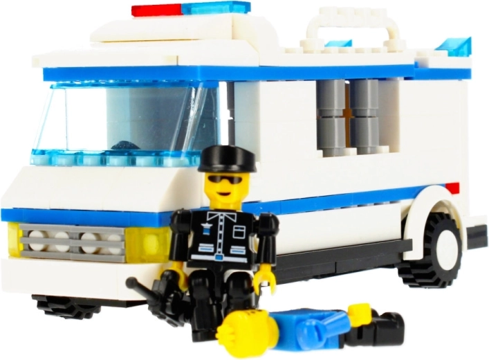 Realistický policajný transport