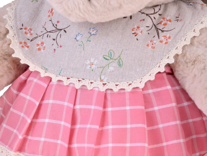 Odnímateľné šaty pre ľahkú údržbu