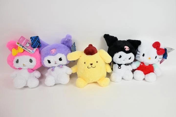 Hello Kitty Fluffy plyšová hračka 18 cm