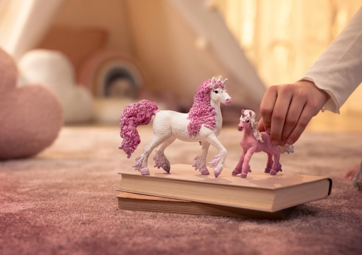 Podporuje fantáziu a rozprávanie príbehov