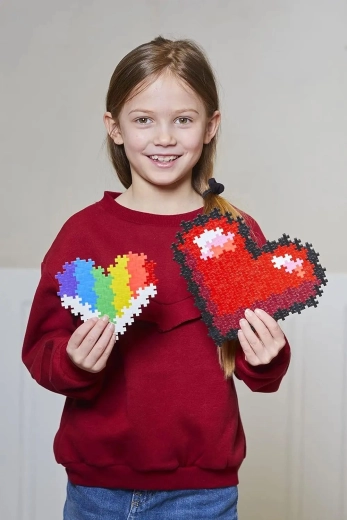 Hotová dekorácia v tvare srdca