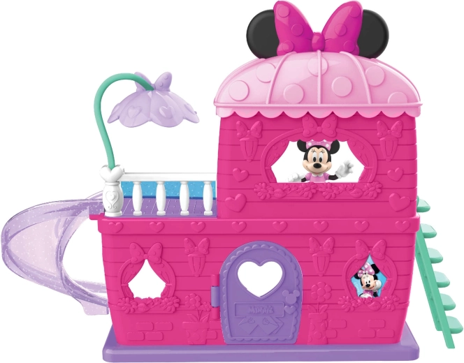 Dvojposchodové herné prostredie s balkónom