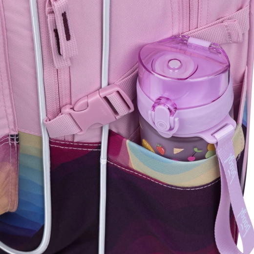 Praktické bočné vrecká na fľašu