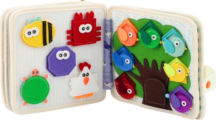 Učenie hrou s odnímateľnými tvarmi a zvieratkami