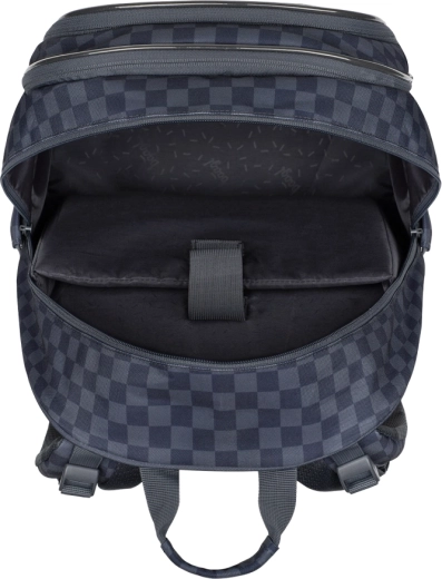 Múdra organizácia a vrecko na 15" notebook